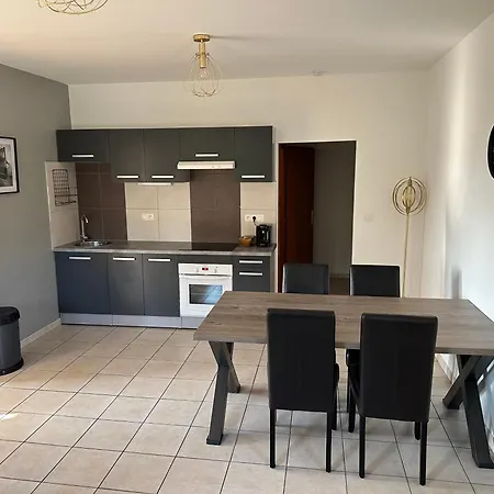 Le Nid Du Moulin Apartment *